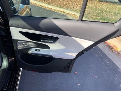 Used 2024 Mercedes-Benz E 450 4MATIC Sedan image 32