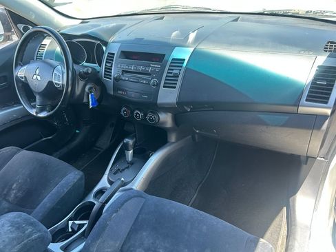 Used 2007 Mitsubishi Outlander ES FWD image 24