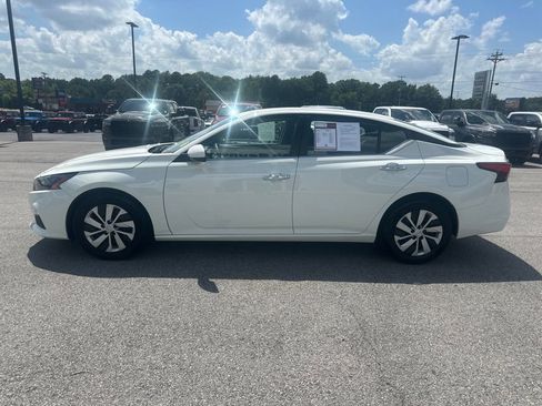Used 2022 Nissan Altima 2.5 S FWD image 4