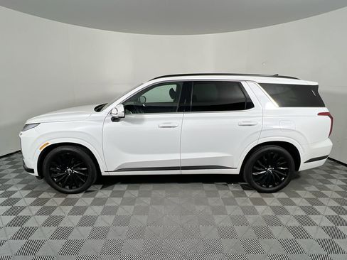 Used 2024 Hyundai Palisade Calligraphy image 6