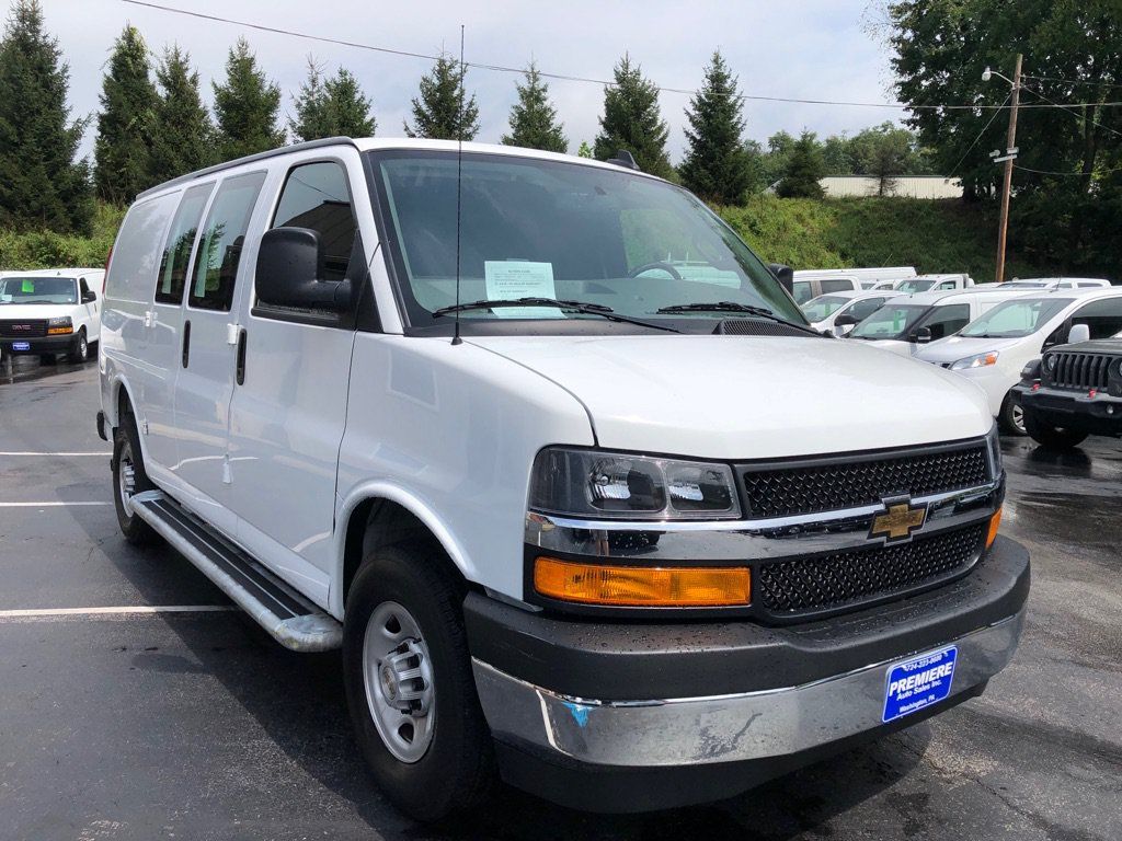 Used 2025 Chevrolet Express 2500 w/ Driver Convenience Package RWD image 8