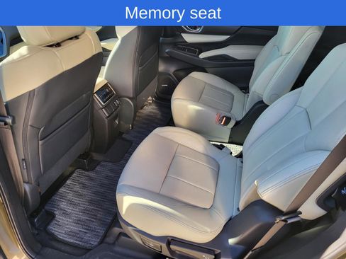 New 2026 Subaru Ascent Limited image 4