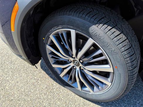 Used 2023 INFINITI QX60 Autograph w/ Cargo Package image 7