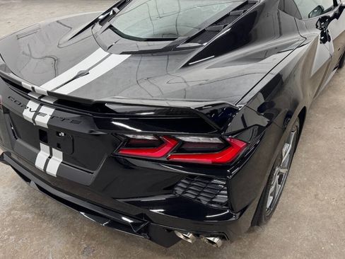 Used 2020 Chevrolet Corvette Stingray Coupe w/ Z51 Performance Package RWD image 10