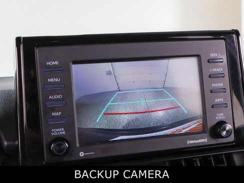 Used 2021 Toyota RAV4 XLE FWD image 18