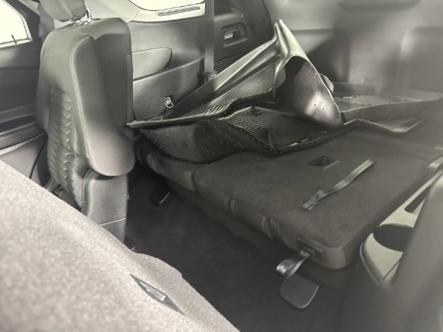Used 2020 Ford Explorer XLT w/ Comfort Package AWD/4WD image 23