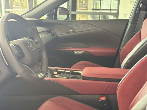 Certified 2025 Lexus RX 500h F Sport w/ Convenience Package AWD/4WD image 14