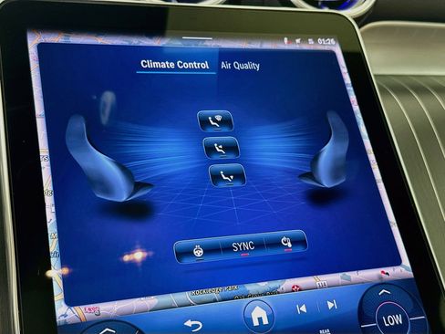 Certified 2026 Mercedes-Benz GLC 300 4MATIC image 17