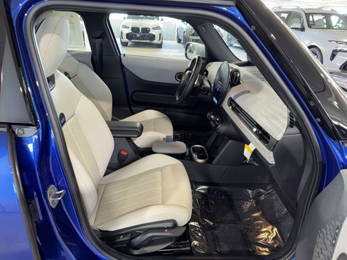 Used 2025 MINI Cooper S FWD image 10