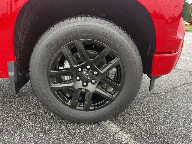 Used 2026 Chevrolet Silverado 1500 Custom RWD image 10