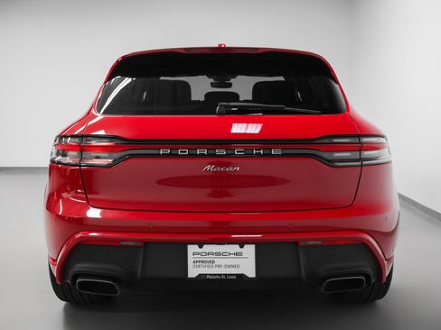 Certified 2023 Porsche Macan AWD/4WD image 11