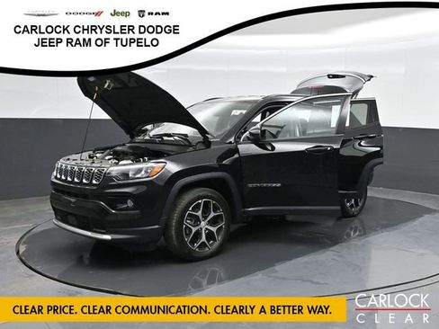 Used 2024 Jeep Compass Limited image 43