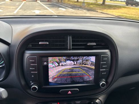 Used 2025 Kia Soul LX w/ LX Technology Package image 20