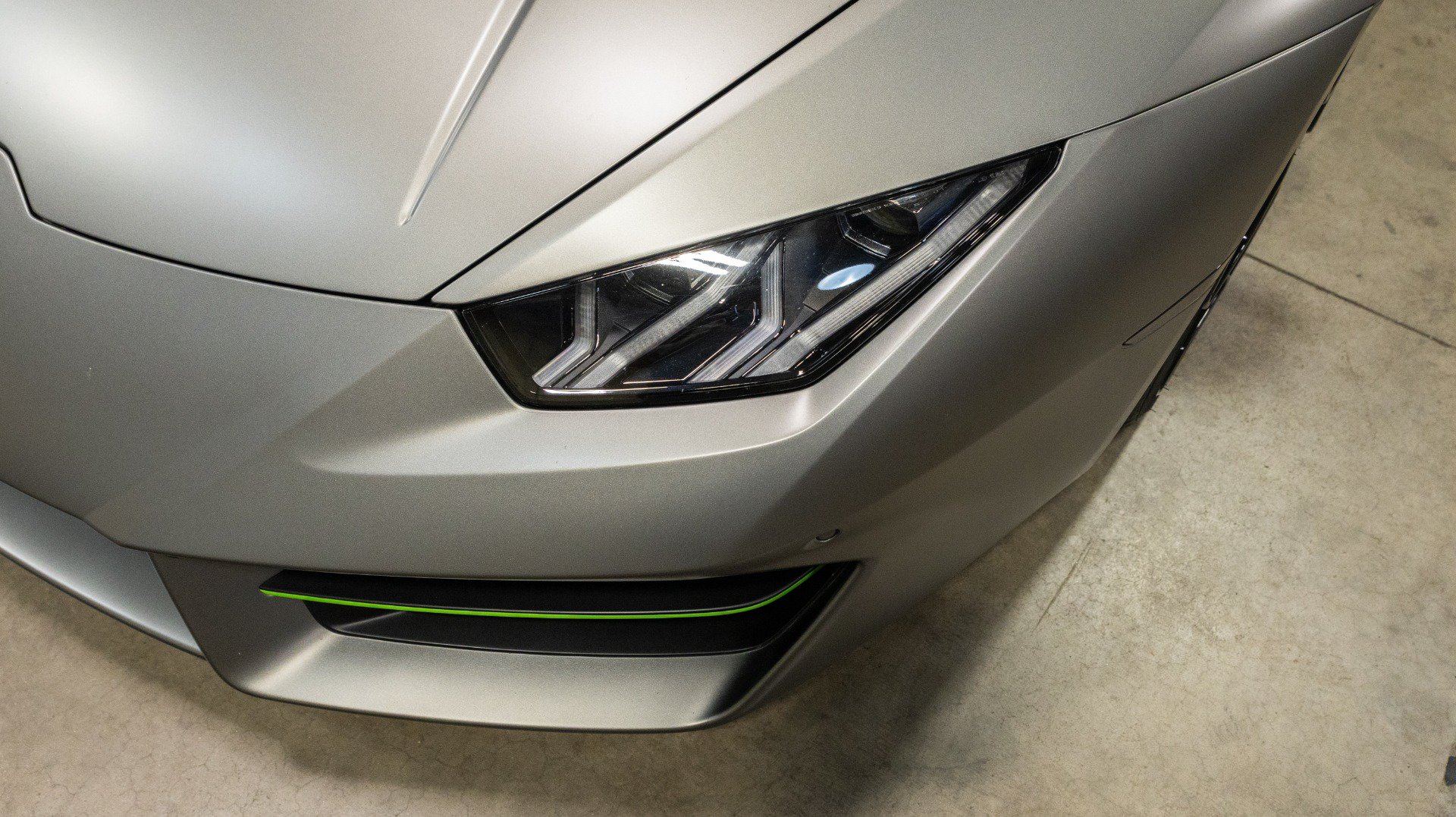 Used 2017 Lamborghini Huracan LP 580-2 RWD image 26