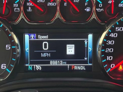 Used 2019 Chevrolet Suburban LT image 10