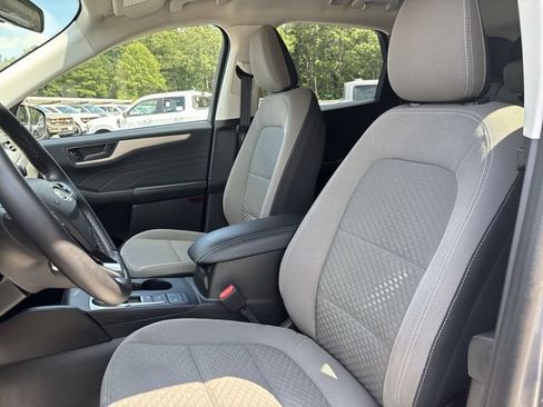 Used 2022 Ford Escape SE w/ SE Sport Appearance Package AWD/4WD image 11