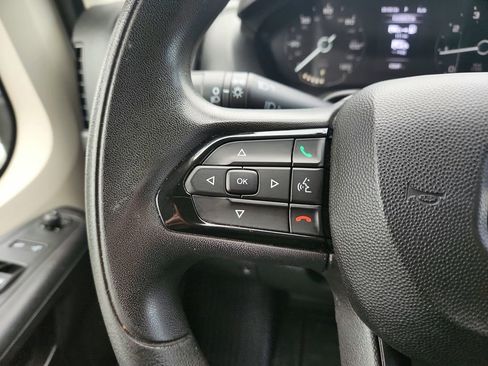 Used 2022 RAM ProMaster 2500 w/ Driver Convenience Group FWD image 19