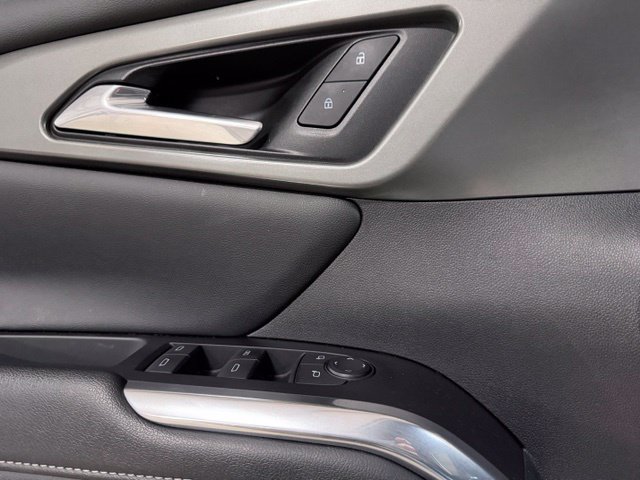 Used 2024 Chevrolet Traverse LT FWD image 30
