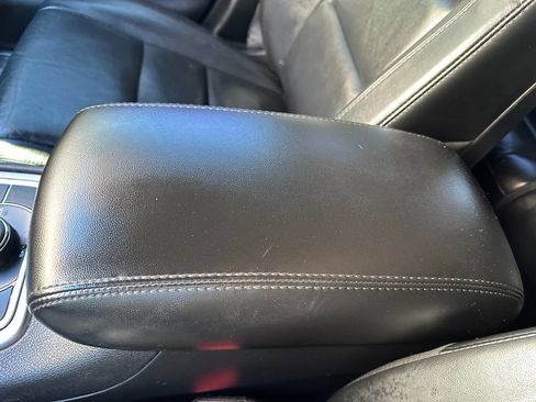 Used 2018 Jeep Grand Cherokee Limited image 54