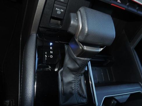 Used 2025 Toyota Tundra Limited image 28