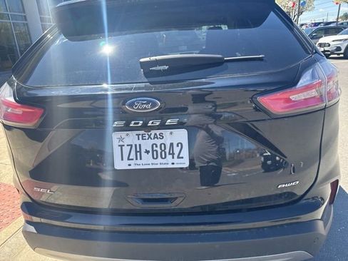 Used 2024 Ford Edge SEL image 2