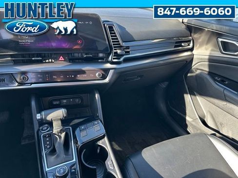 Used 2024 Kia Sportage EX image 14