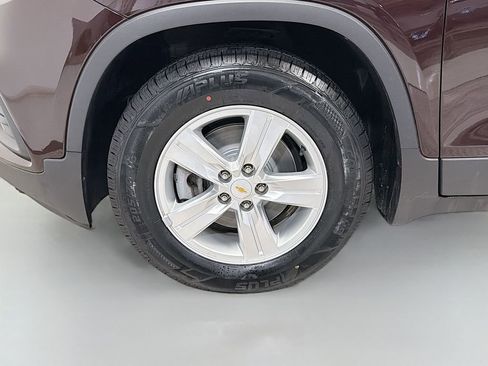 Used 2020 Chevrolet Trax LS w/ Tint and Cruise Package FWD image 24