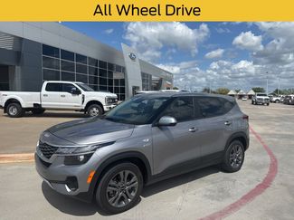 Used 2022 Kia Seltos LX 360° Tour