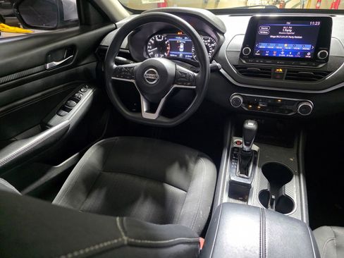 Used 2019 Nissan Altima 2.5 S FWD image 10