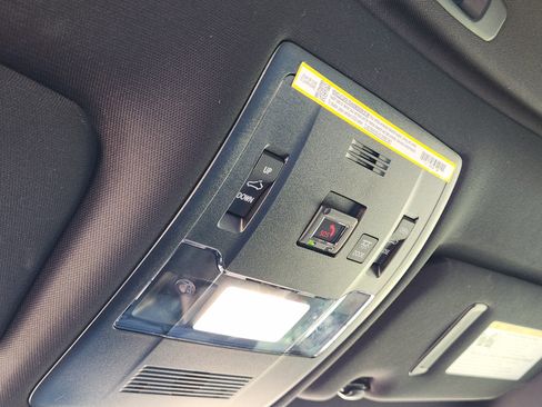 Certified 2025 Lexus UX 300h FWD image 30