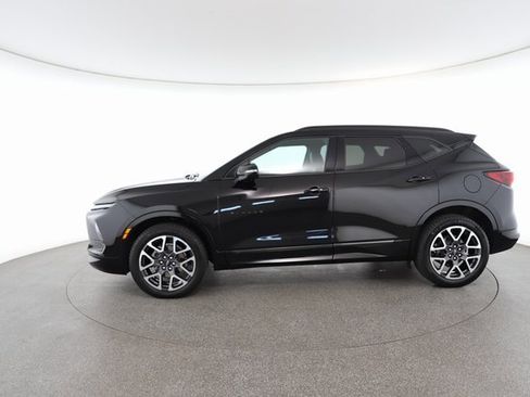Used 2025 Chevrolet Blazer RS image 6