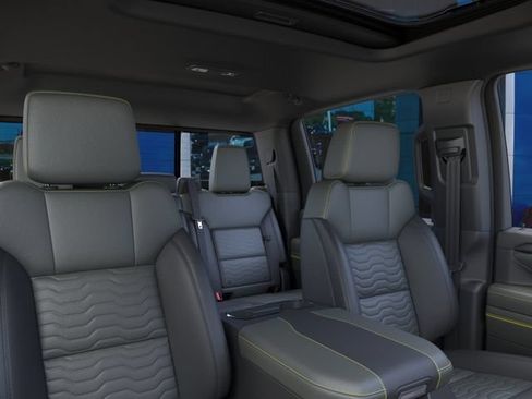New 2026 Chevrolet Silverado 2500 ZR2 w/ LPO, Dark Essentials Package AWD/4WD image 24