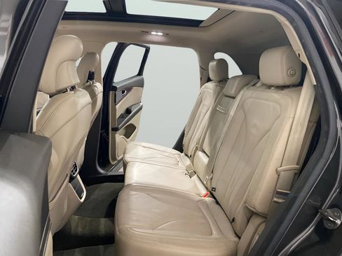 Used 2017 Lincoln MKX Select w/ Select Plus Package image 10