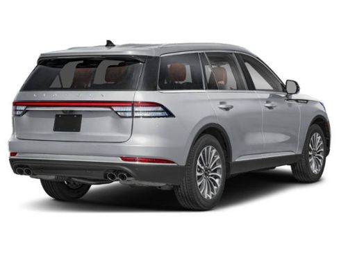 Used 2024 Lincoln Aviator Reserve w/ Elements Package Plus RWD image 2