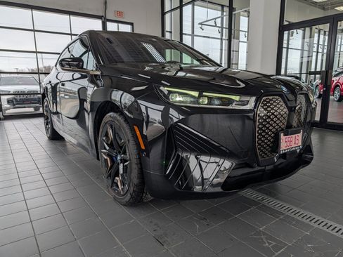 Used 2024 BMW iX M60 image 1