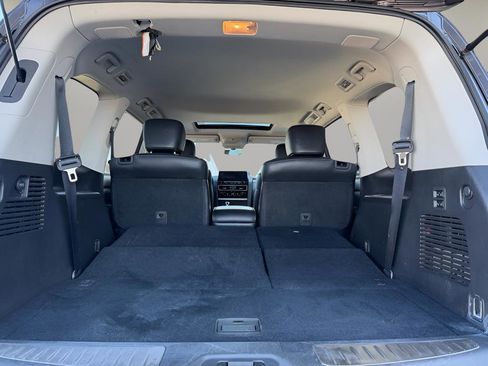Used 2024 INFINITI QX80 Luxe image 10