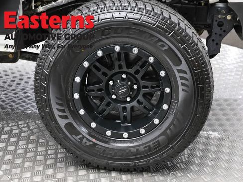 Used 2020 Jeep Wrangler Sport AWD/4WD image 28