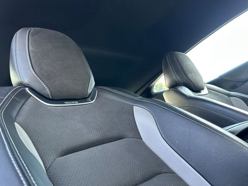 Used 2018 Chevrolet Camaro SS image 19