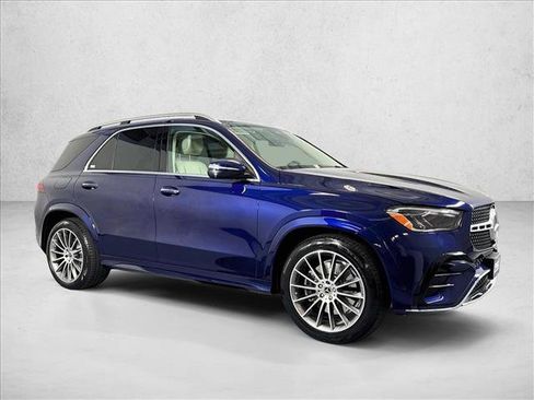 Used 2026 Mercedes-Benz GLE 450e 4MATIC image 3