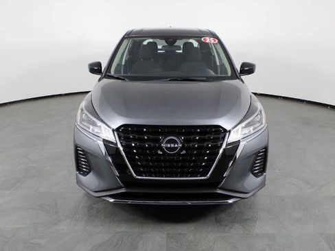Certified 2025 Nissan Kicks Play S FWD image 14