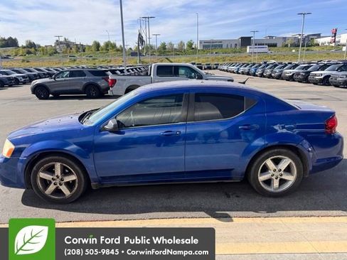 Used 2013 Dodge Avenger SE FWD image 9