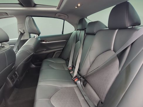Used 2022 Toyota Camry XSE FWD image 16