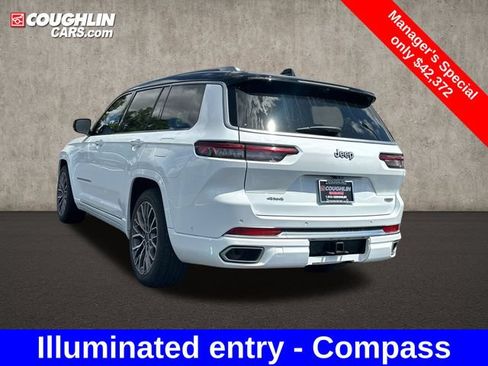 Used 2023 Jeep Grand Cherokee L Summit AWD/4WD image 8