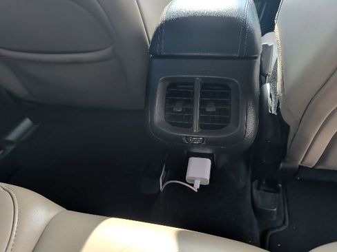 Used 2015 Jeep Cherokee Limited w/ Luxury Group AWD/4WD image 11