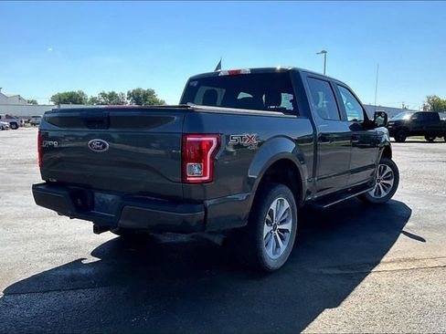 Used 2017 Ford F150 XL w/ Equipment Group 101A Mid AWD/4WD image 4