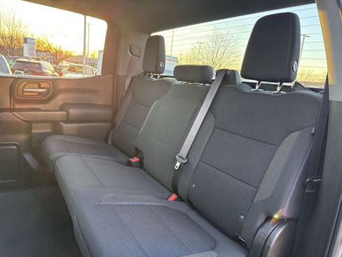 Used 2022 Chevrolet Silverado 1500 LT w/ Z71 Off-Road Package image 21