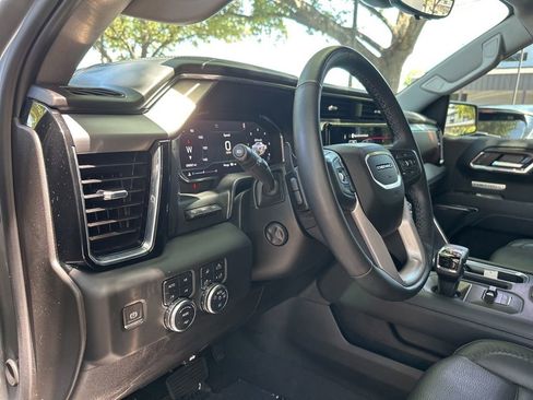 Used 2024 GMC Sierra 1500 Denali w/ Technology Package AWD/4WD image 15