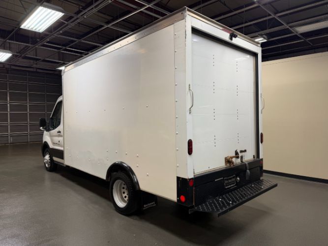 Used 2022 Ford Transit 350 DRW RWD image 2