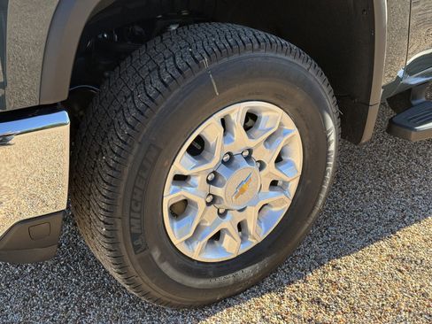 New 2026 Chevrolet Silverado 3500 LTZ w/ LTZ Convenience Package image 9