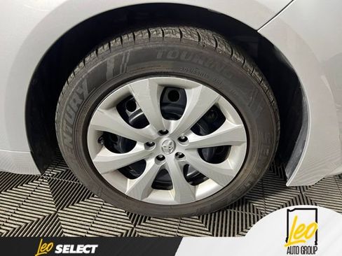 Used 2024 Toyota Corolla LE FWD image 19